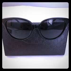 Gucci Glossy Black Cat-Eye Sunglasses